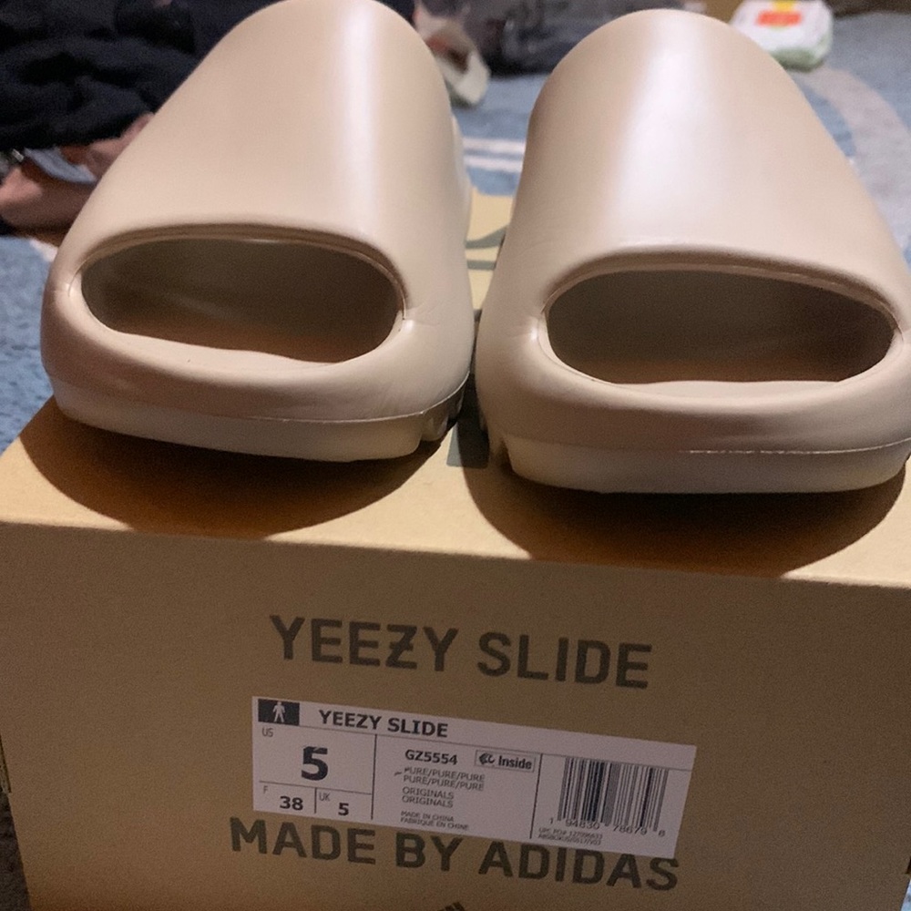 Yeezy slides. Wore few times. Used condition. No returns. PRICE IS FIRM.